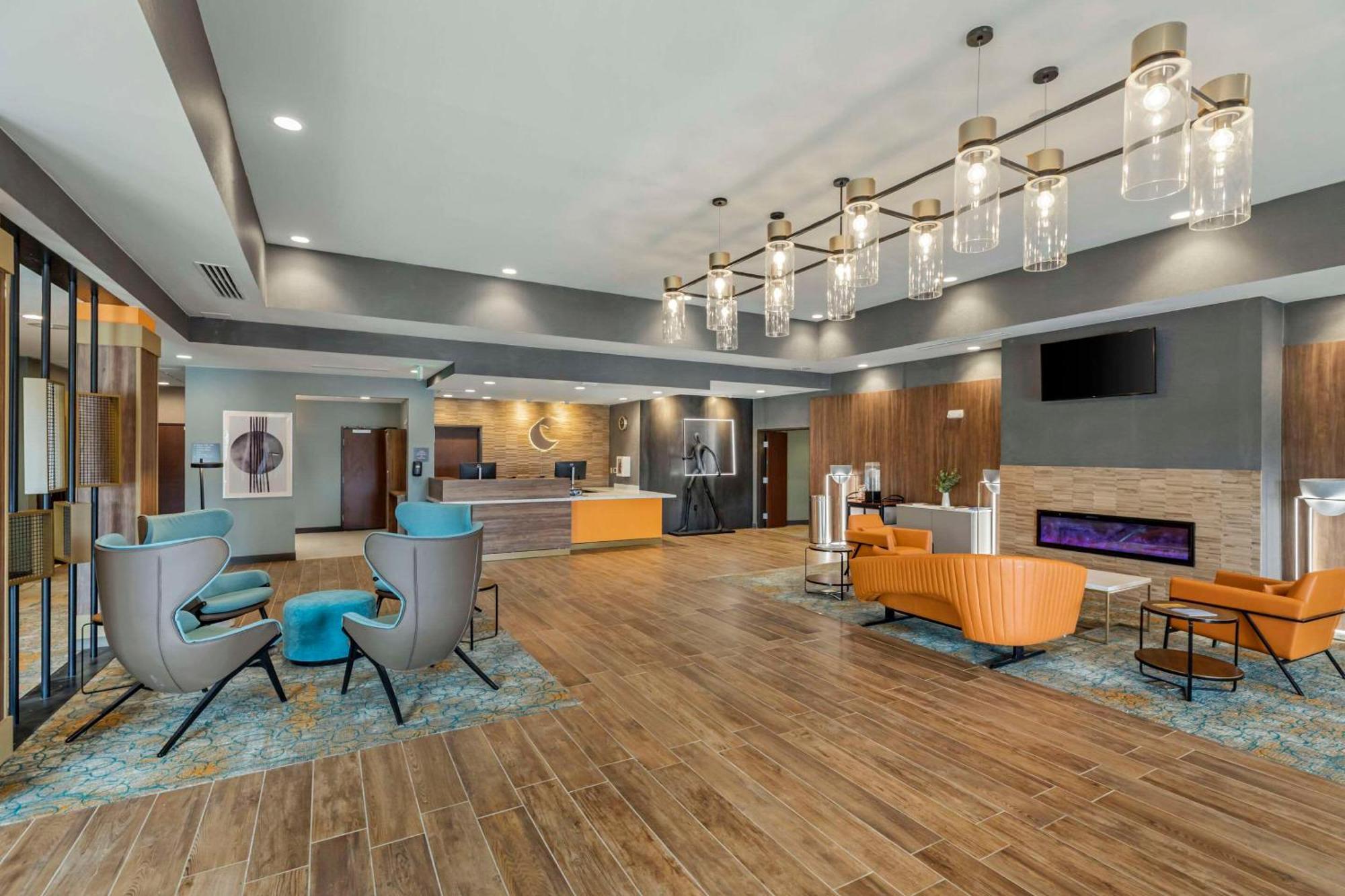 Comfort Suites Cheyenne Exterior photo