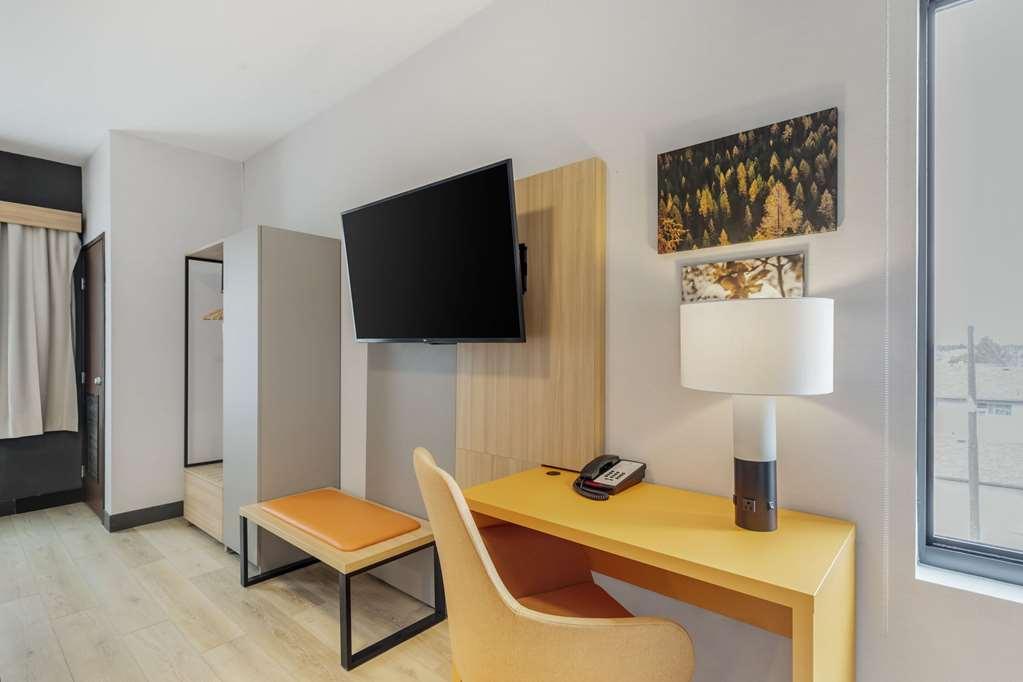Comfort Suites Cheyenne Room photo